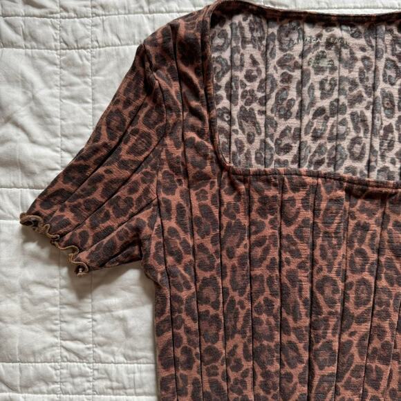 American Eagle Leopard print crop top square neckline sz M ruffles classic - Picture 2 of 8